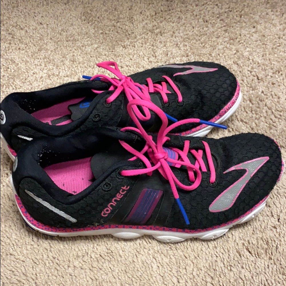 Running shoes